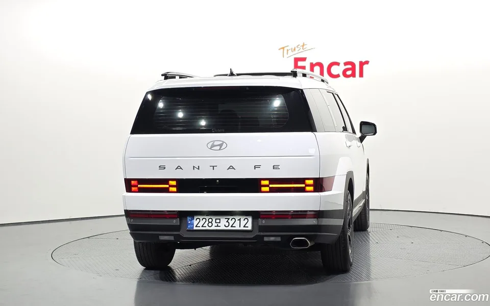 Hyundai SantaFe 2.5T 2WD 2023 — миниатюра 4
