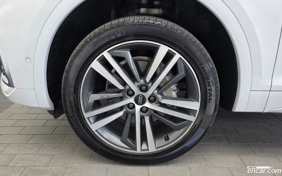 Audi Q5 45 TFSI 2022 — миниатюра 2