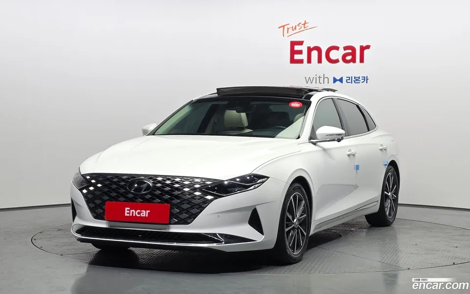 Hyundai Grandeur IG 2.5 2022 — photo 1, buy with delivery to Moscow