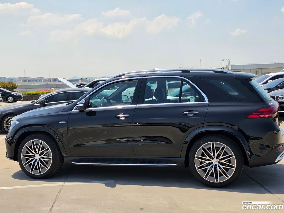 Mercedes-Benz GLE-Class AMG GLE53 4MATIC+ 2026 — миниатюра 2