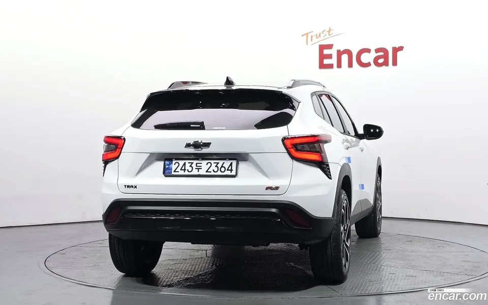 Chevrolet Trax Crossover 1.2 RS 2023 — миниатюра 4