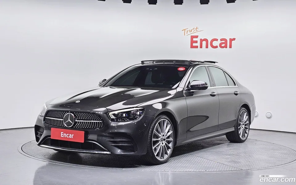 Mercedes-Benz E-Class E350 4MATIC AMG Line 2022 — фото 1, купить с доставкой в Москву