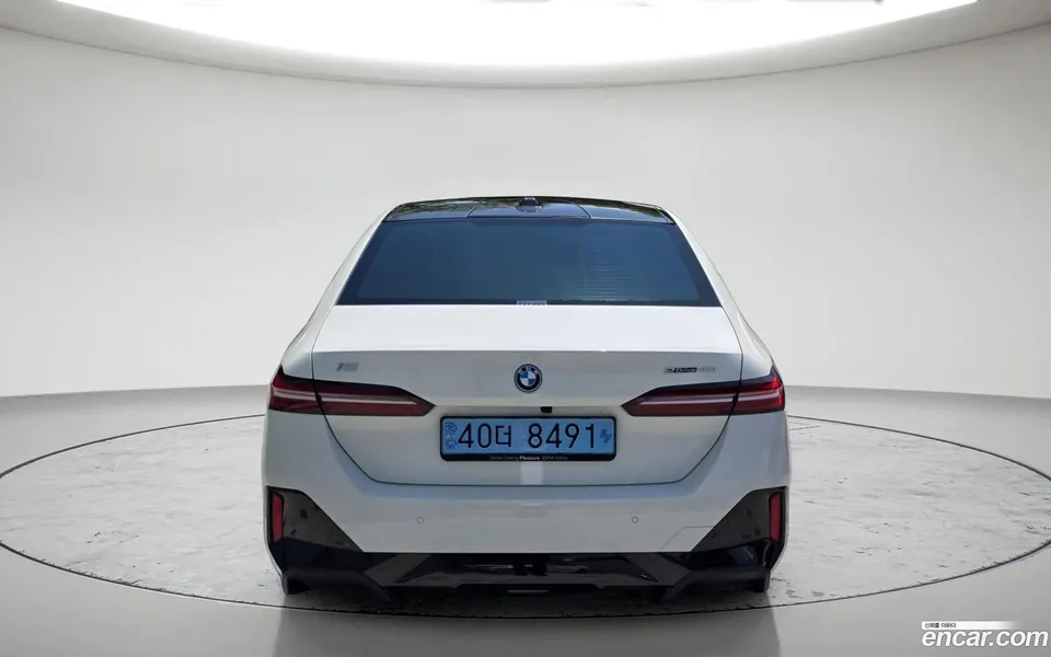 BMW i5 eDrive 40 M 2023 — миниатюра 4