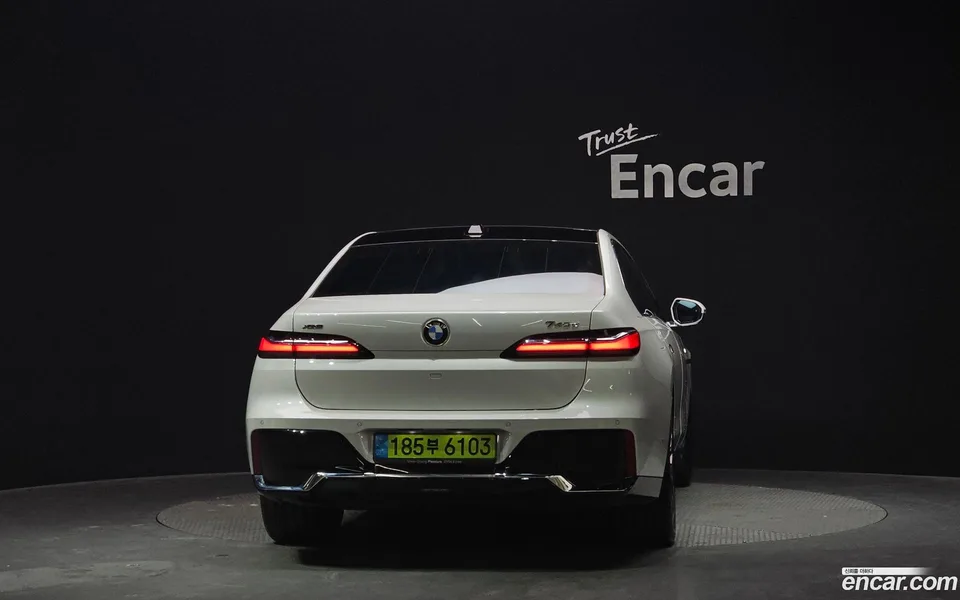 BMW 7 Series 740d xDrive M 2025 — миниатюра 4