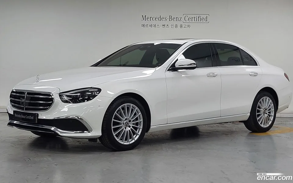 Mercedes-Benz E-Class E250 2023 — фото 1, купить с доставкой в Москву