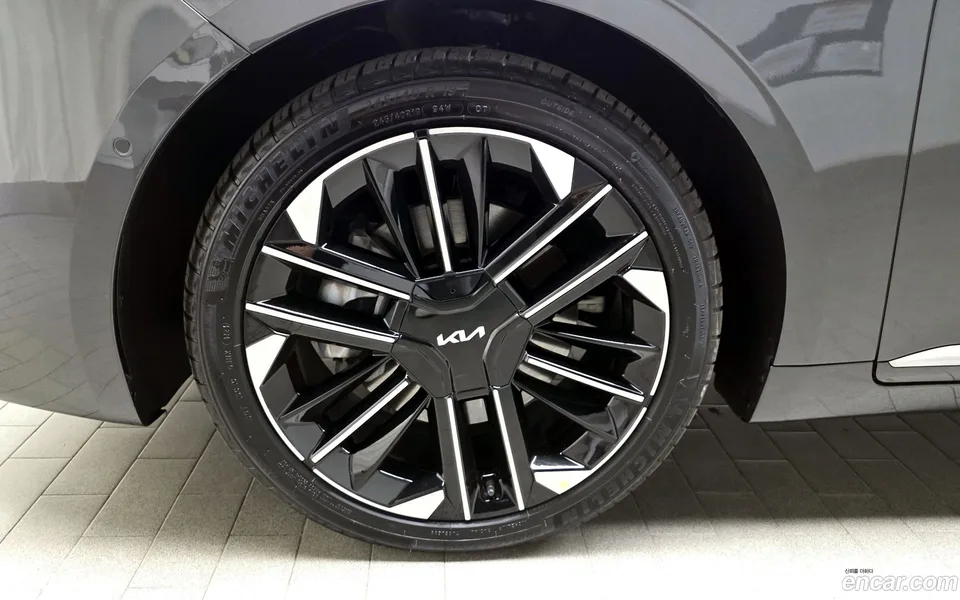 Kia K8 2.5 2WD 2025 — миниатюра 2