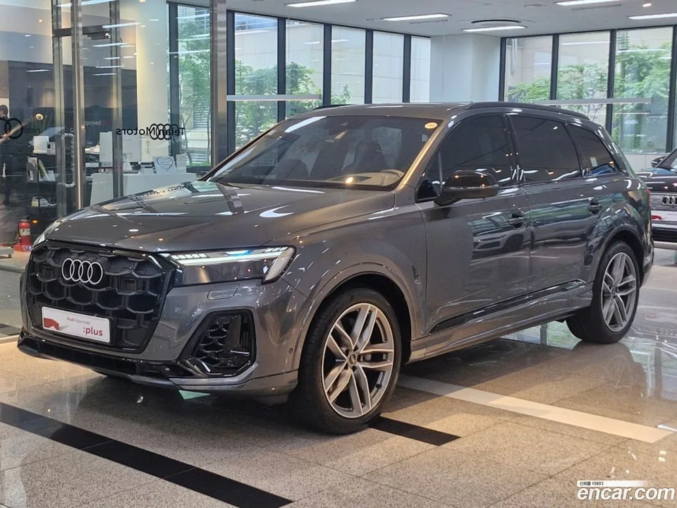 Audi Q7 (4M) 55 TFSI 2024 — фото 1, купить с доставкой в Москву