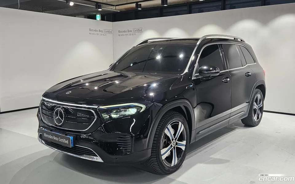Mercedes-Benz EQB EQB300 4MATIC 2023 — фото 1, купить с доставкой в Москву