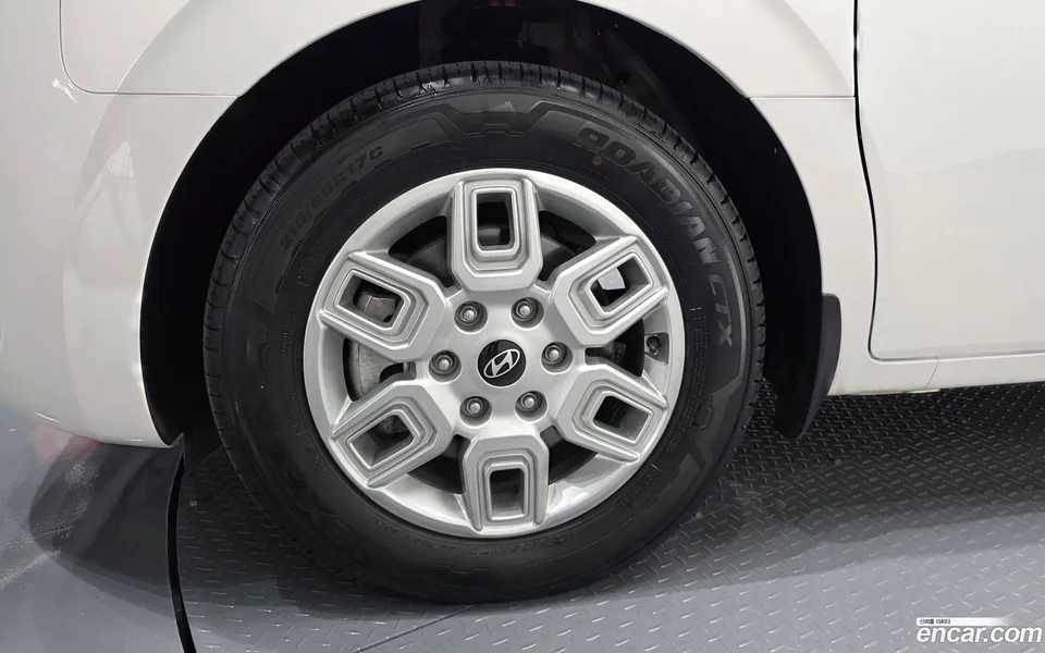 Hyundai Staria 4WD 9 2024 — миниатюра 5