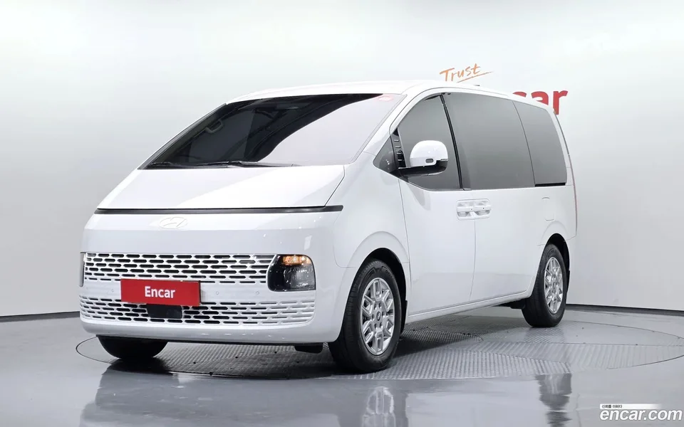 Hyundai Staria 4WD 9 2024 — фото 1, купить с доставкой в Москву