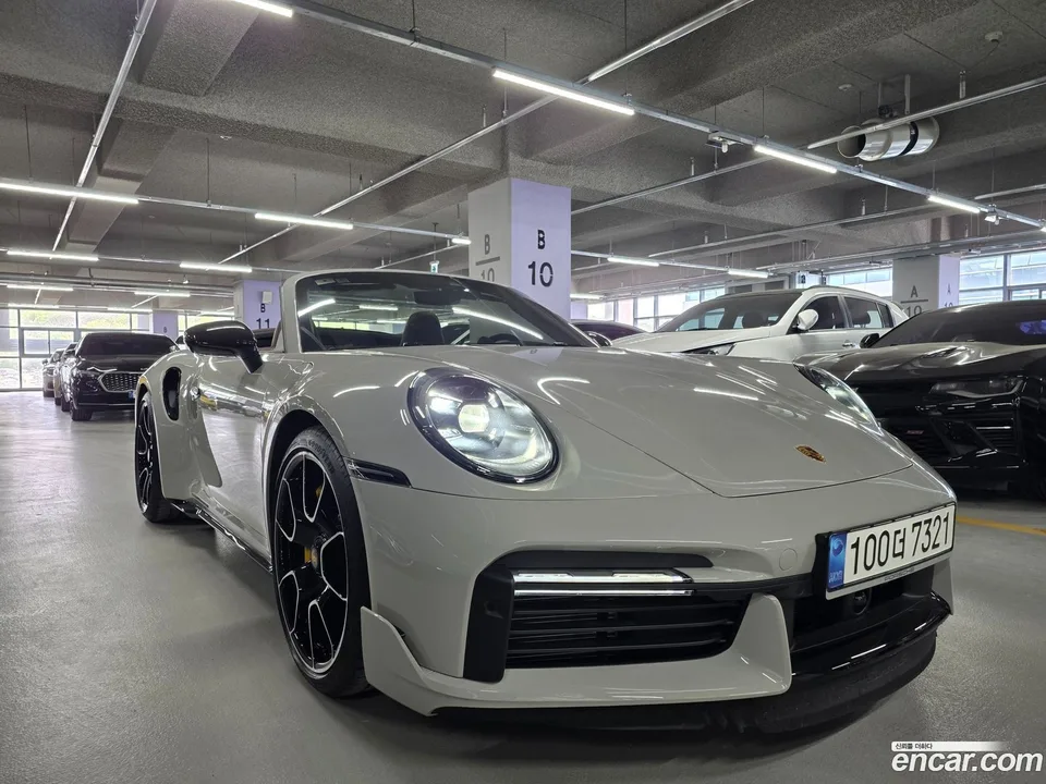 Porsche 911 (992) S 2023 — миниатюра 3