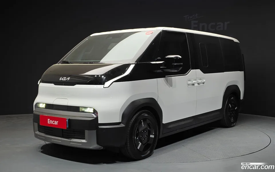 Kia PV5 2025 — фото 1, купить с доставкой в Москву