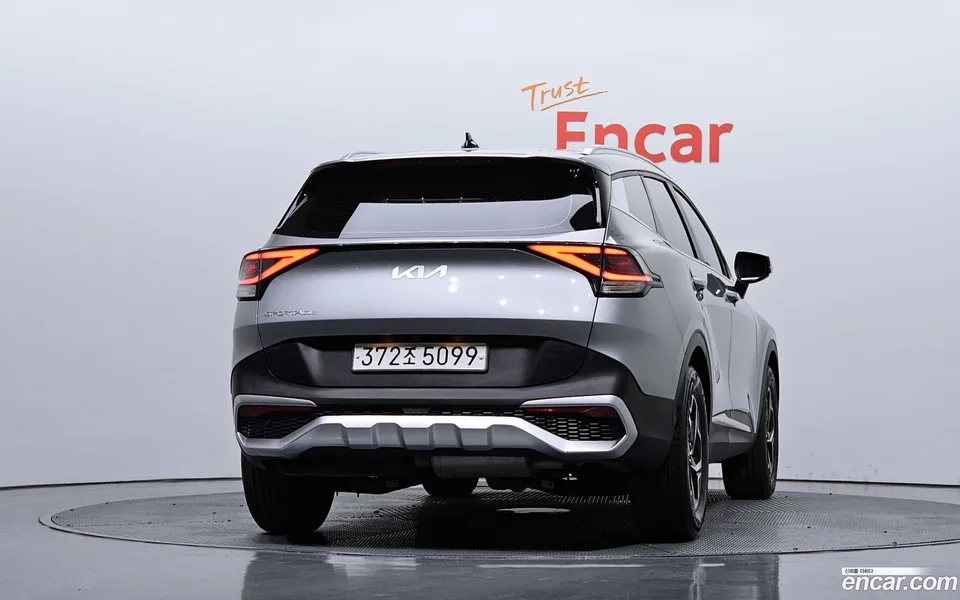 Kia Sportage 2.0 2WD 2023 — миниатюра 4