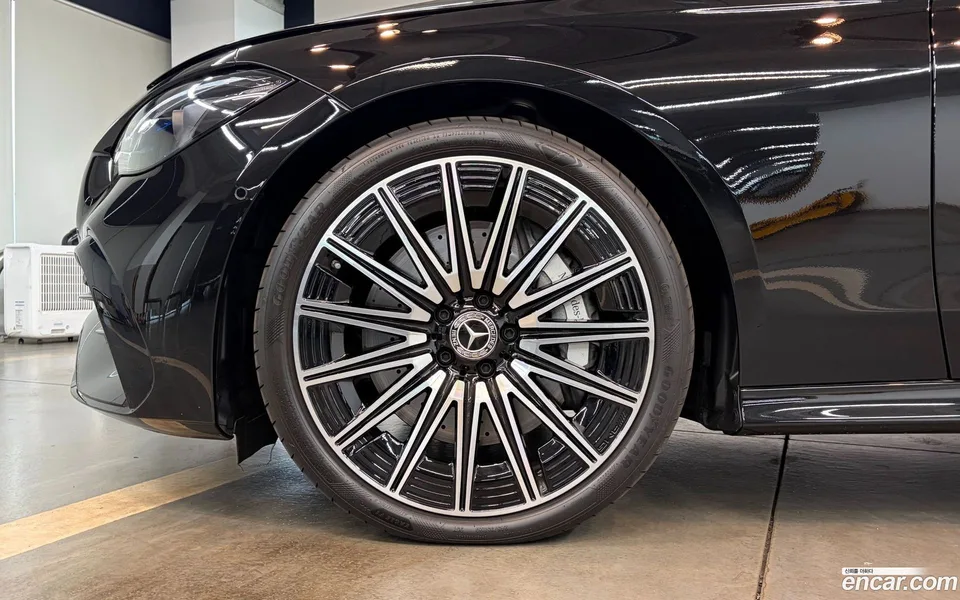 Mercedes-Benz CLE-Class CLE450 4MATIC 2025 — thumbnail 5