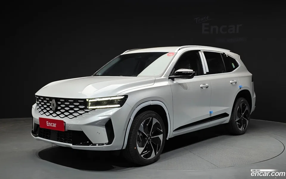 Renault Samsung Grand Koleos 1.5 E-TECH 2WD 2026 — фото 1, купить с доставкой в Москву