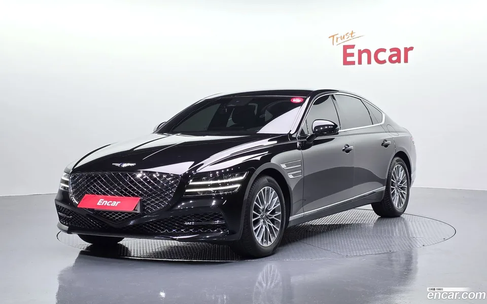 Genesis G80 2.5 2WD 2023 — фото 1, купить с доставкой в Москву