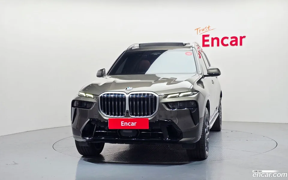 BMW X7 xDrive 40i M 6 2024 — миниатюра 3