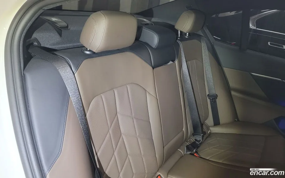 BMW 5 Series 523d M 2025 — миниатюра 5