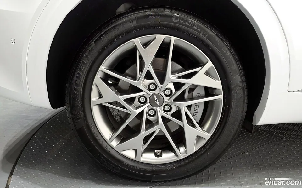 Genesis GV70 2.5T AWD 2023 — миниатюра 2