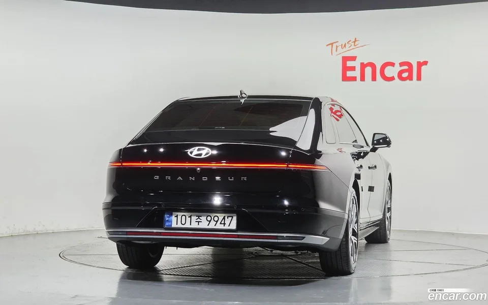 Hyundai Grandeur Hybrid 2023 — миниатюра 4