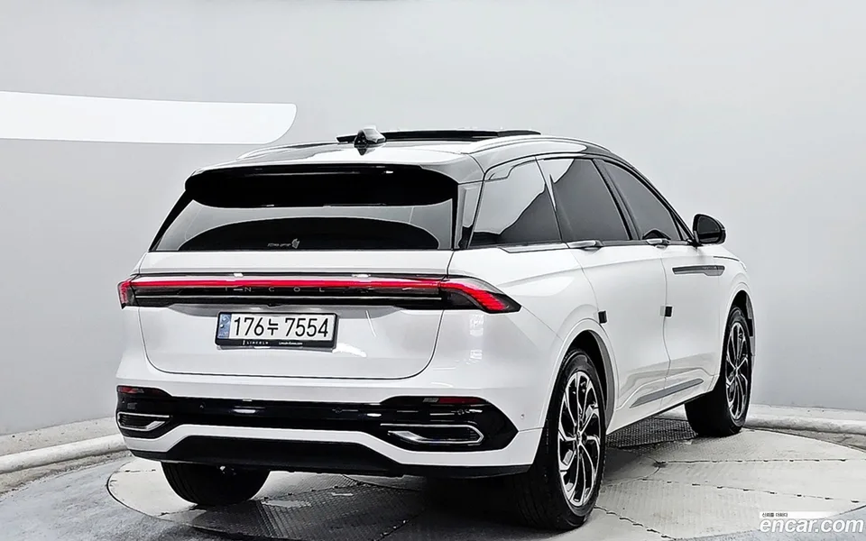 Lincoln Nautilus 2.0 AWD 2024 — миниатюра 4