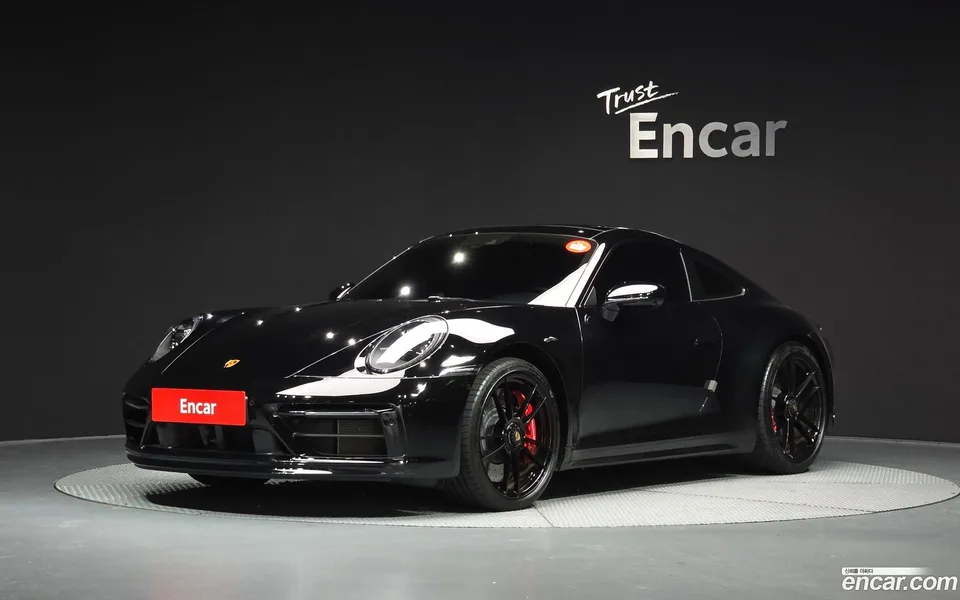 Porsche 911 (992) 4 GTS 2023 — фото 1, купить с доставкой в Москву