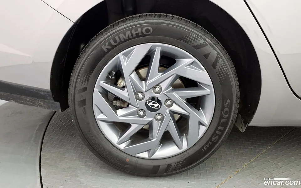 Hyundai Avante CN7 1.6 2024 — миниатюра 2