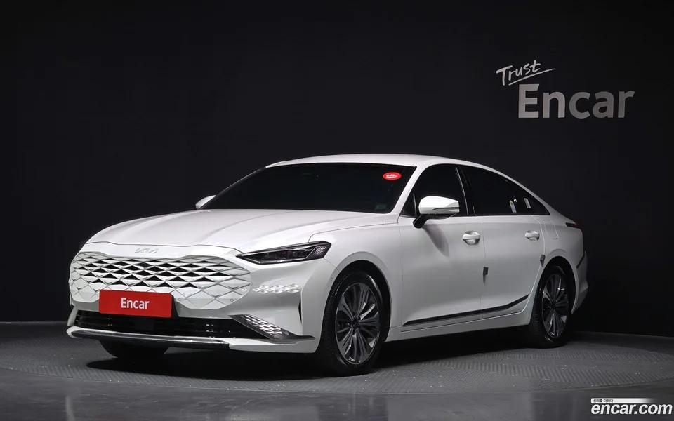 Kia K8 Hybrid 2024 — фото 1, купить с доставкой в Москву