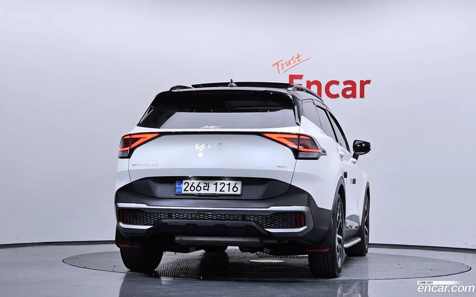 Kia Sportage Hybrid 2WD 2022 — миниатюра 4