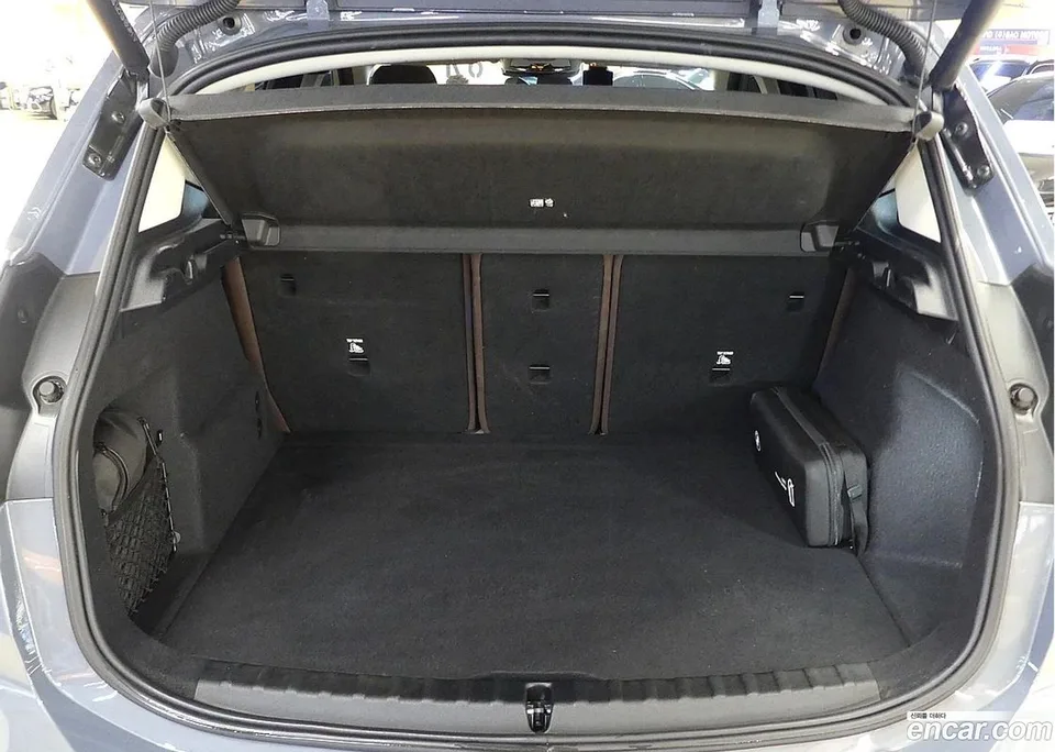 BMW 2 Series Active Tourer 220i 2025 — миниатюра 4