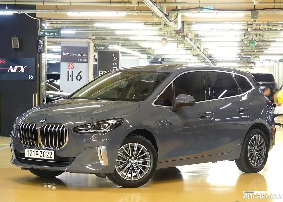 BMW 2 Series Active Tourer 220i 2025 — фото 1, купить с доставкой в Москву