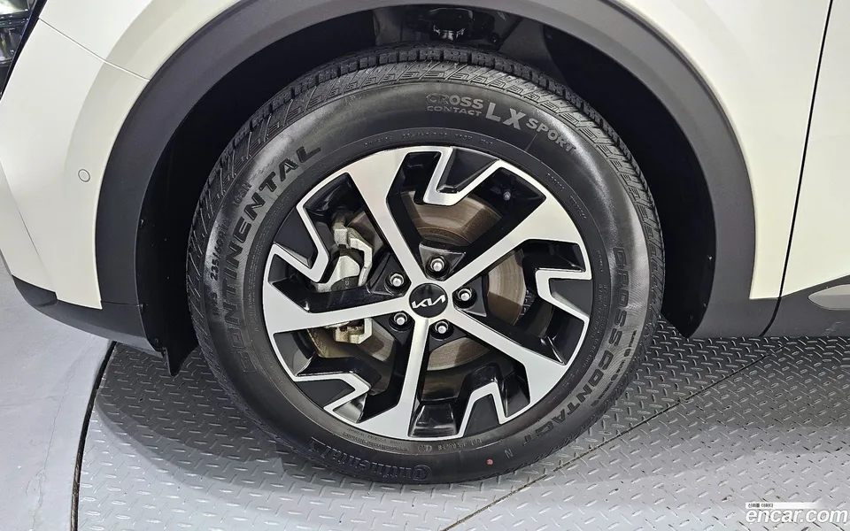 Kia Sportage Hybrid 2WD 2023 — миниатюра 2
