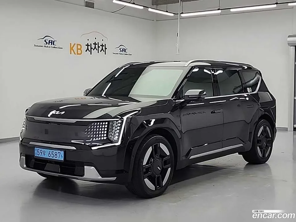 Kia EV9 4WD 2023 — фото 1, купить с доставкой в Москву