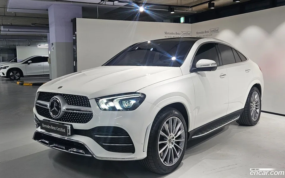 Mercedes-Benz GLE-Class GLE400d 4MATIC 2023 — фото 1, купить с доставкой в Москву