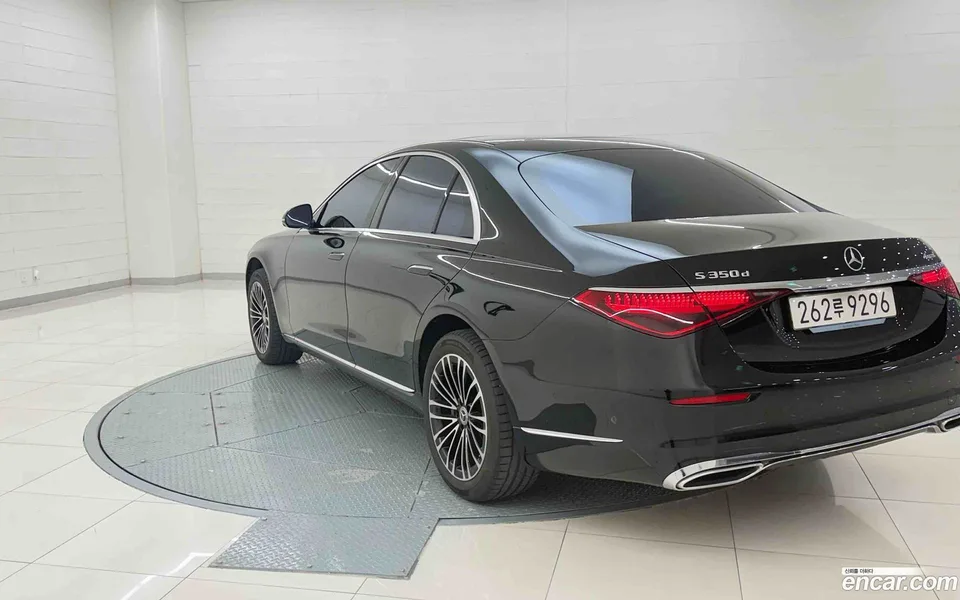 Mercedes-Benz S-Class S350 d 4MATIC 2025 — thumbnail 3
