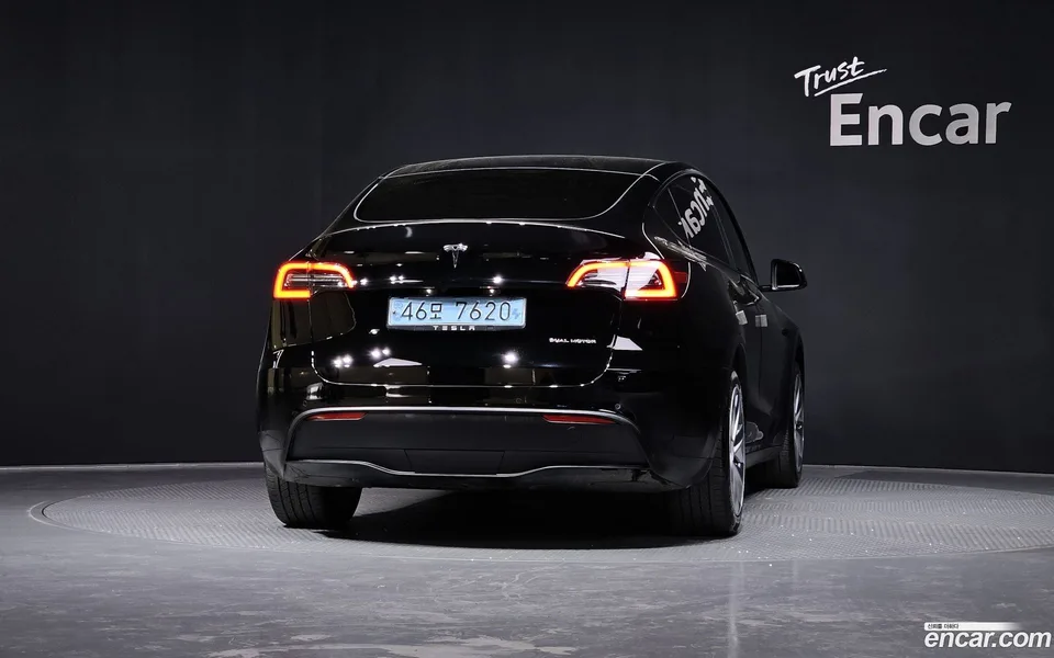 Tesla Model Y AWD 2022 — миниатюра 4