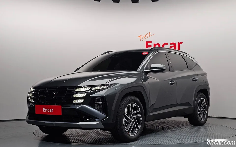 Hyundai Tucson Hybrid NX4 HEV 1.6 4WD 2025 — фото 1, купить с доставкой в Москву