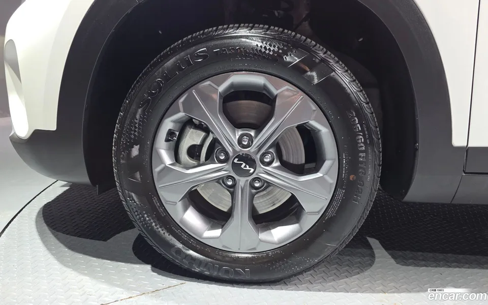 Kia Seltos 1.6 2WD 2025 — миниатюра 2