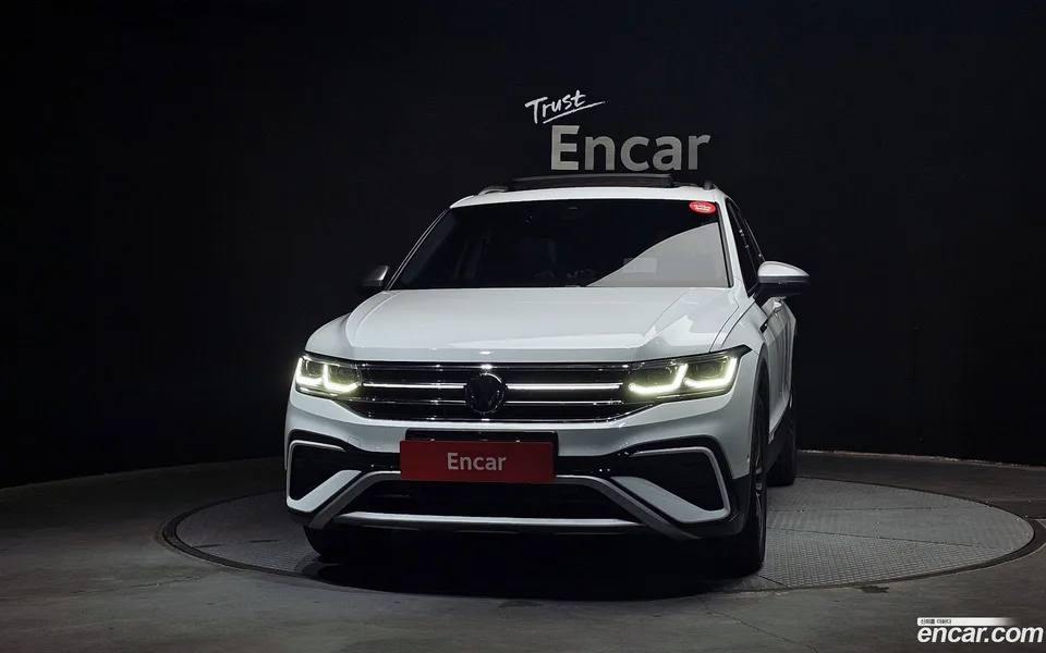 Volkswagen Tiguan Allspace 2.0 TSI 2024 — миниатюра 3