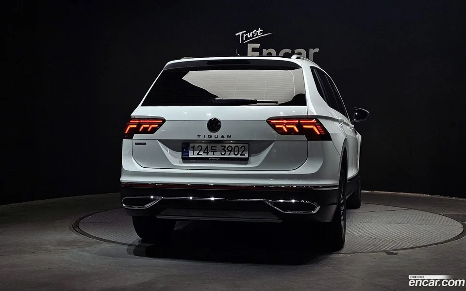 Volkswagen Tiguan Allspace 2.0 TSI 2024 — миниатюра 4