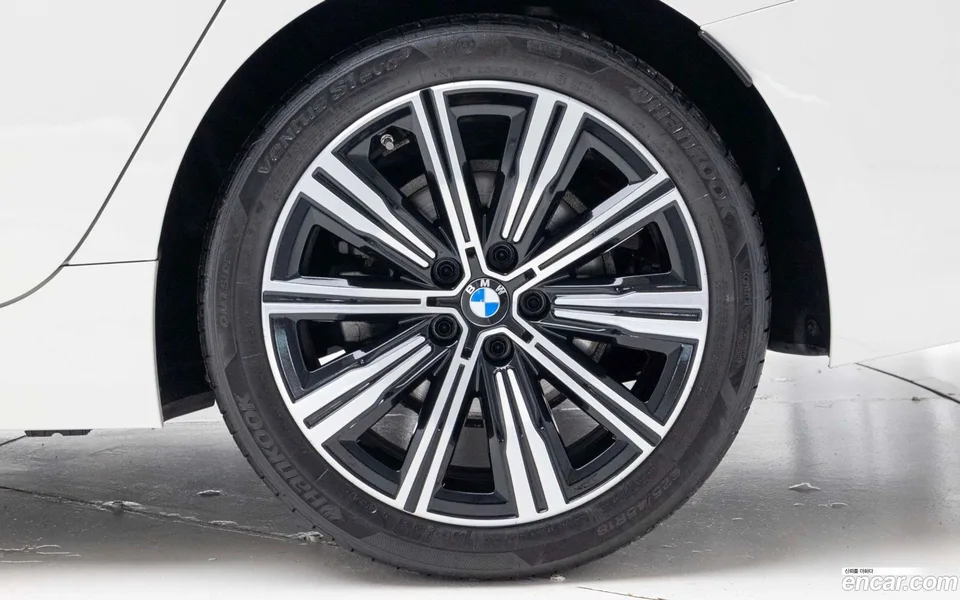 BMW 3 Series 320d 2025 — миниатюра 2