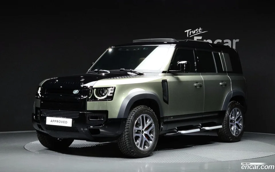 Land Rover Defender 110 P400 X 2025 — фото 1, купить с доставкой в Москву