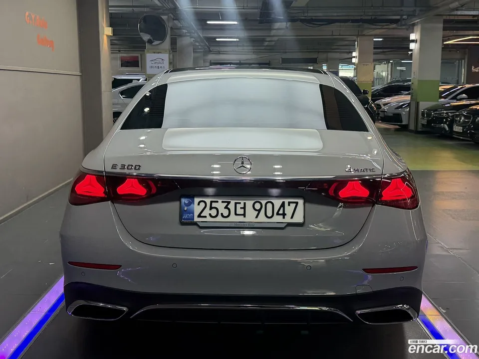 Mercedes-Benz E-Class E300 4MATIC AMG Line 2024 — миниатюра 2