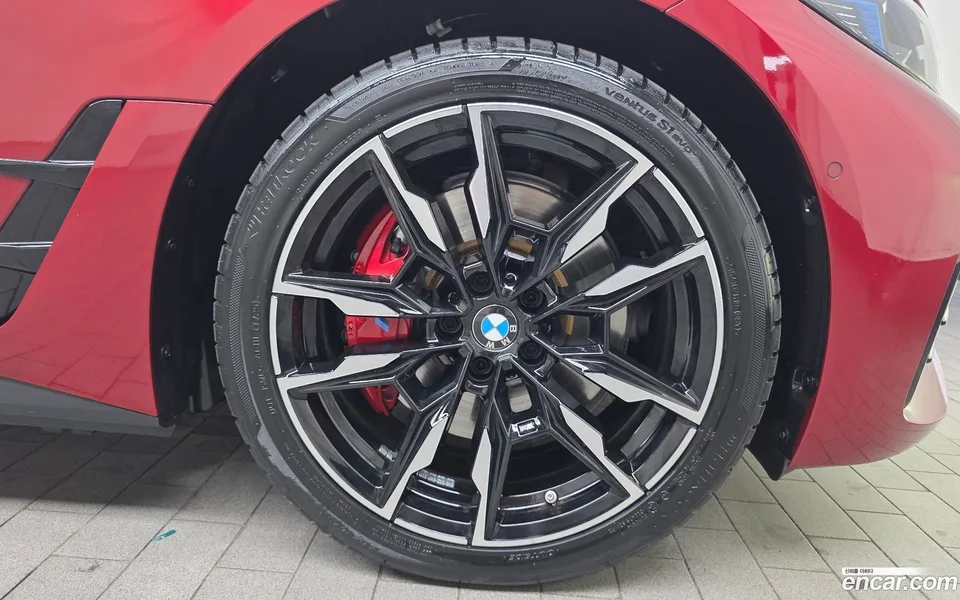BMW i4 M50 2025 — миниатюра 5