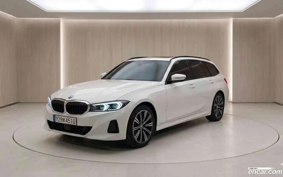 BMW 3 Series 320i 2025 — photo 1, buy with delivery to Moscow