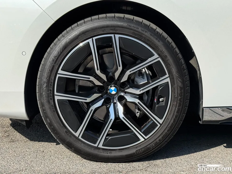 BMW 7 Series 740d xDrive M 2025 — миниатюра 5