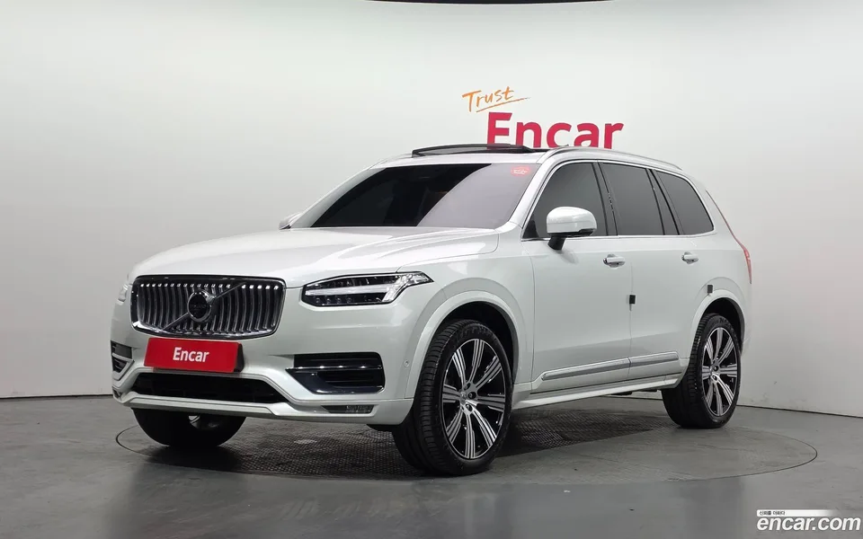 Volvo XC90 B6 2023 — фото 1, купить с доставкой в Москву