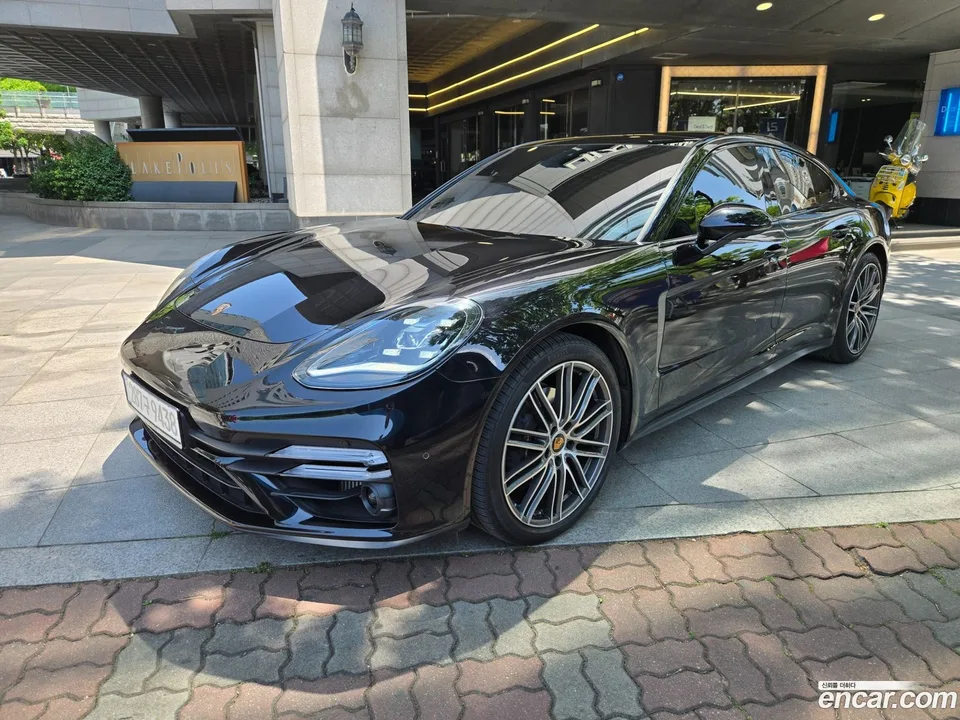 Porsche Panamera (971) 2.9 AWD 2023 — фото 1, купить с доставкой в Москву