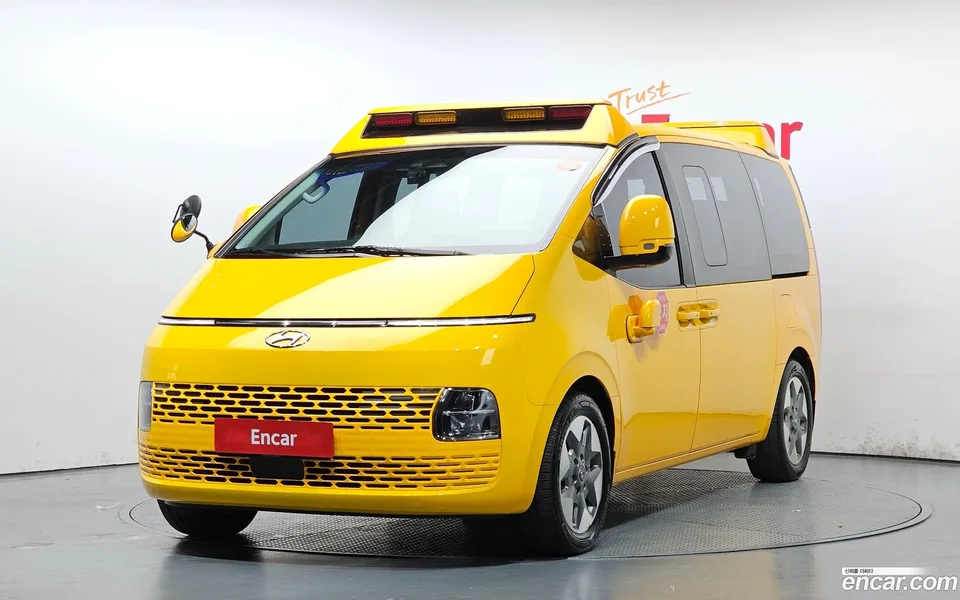 Hyundai Staria L3.5 2024 — фото 1, купить с доставкой в Москву