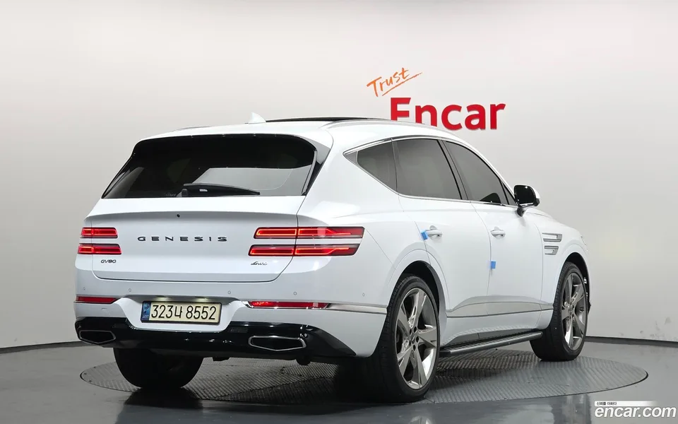 Genesis GV80 2.5T AWD 2022 — фото 1, купить с доставкой в Москву